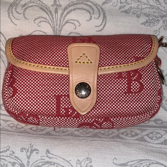 Dooney & Bourke Wristlet - Picture 1 of 4